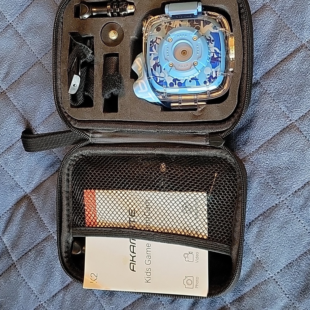 Akamate kids action camera nwot